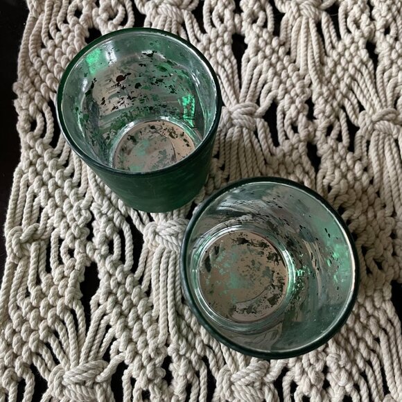 Green Poinsettia Christmas Glass Candle Holder - Picture 4 of 6